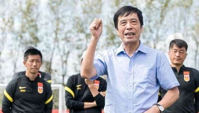 国足惨败越南内幕终于被揭?足协下场调查全员!队长吴曦在劫难逃