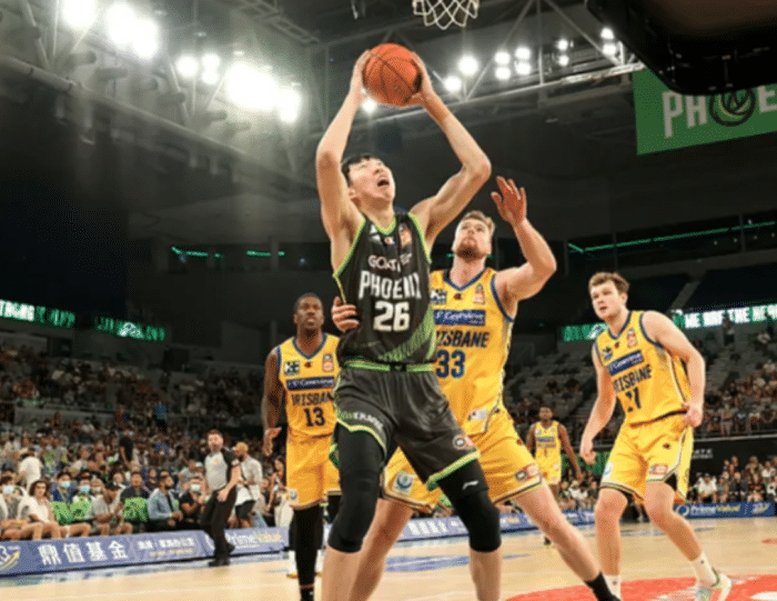 周琦或将返回国内联赛,澳洲联赛打得并不如意,出场时间受限