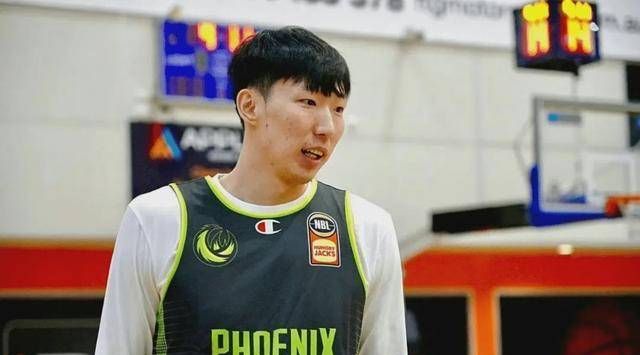 在CBA极其强势,在澳洲打球却极其弱势,周琦掉出球队首发阵容!