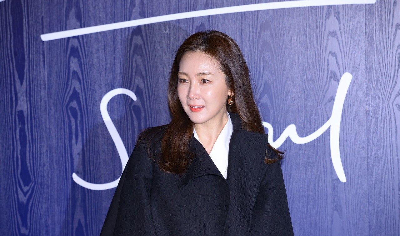 曾经貌美楚楚动人，现越整越残、各有各丑，<a href=