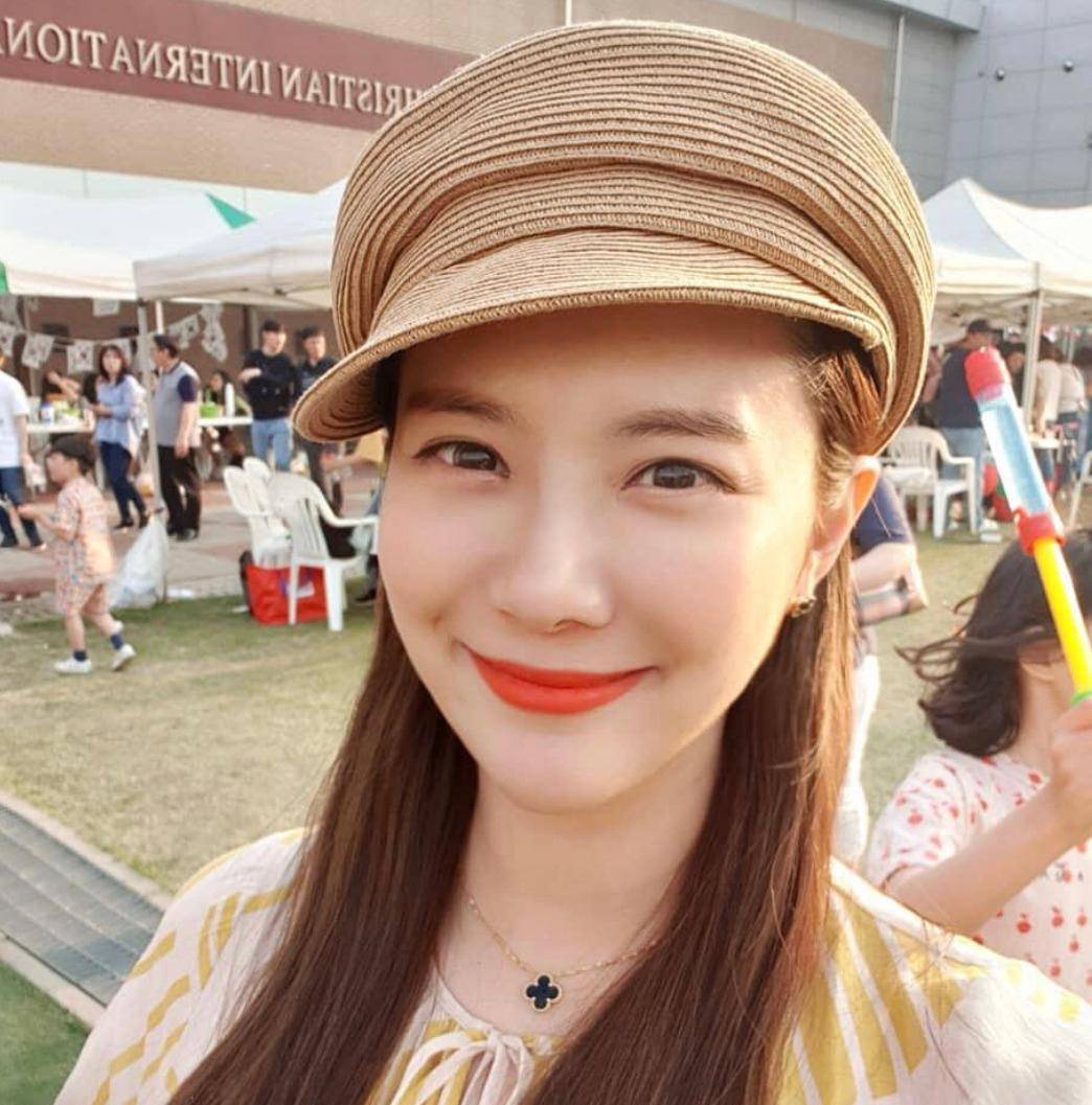 曾经貌美楚楚动人，现越整越残、各有各丑，<a href=