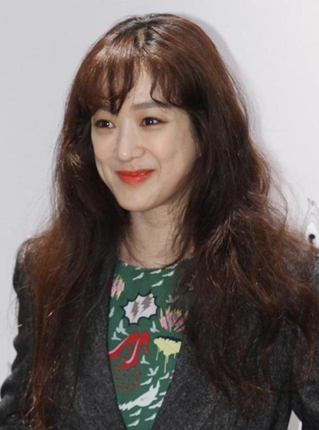 曾经貌美楚楚动人，现越整越残、各有各丑，<a href=