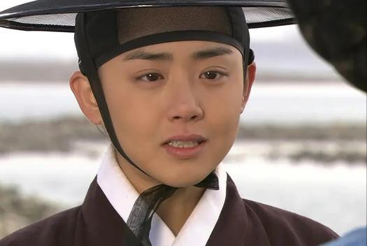 曾经貌美楚楚动人，现越整越残、各有各丑，<a href=