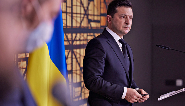 乌总统要求重新审视乌克兰“弃核”决定,美国政府劝泽连斯基为了安全离开基辅休闲区蓝鸢梦想 - Www.slyday.coM 乌总统要求重新审视乌克兰“弃核”决定,美国政府劝泽连斯基为了安全离开基辅休闲区蓝鸢梦想 - Www.slyday.coM