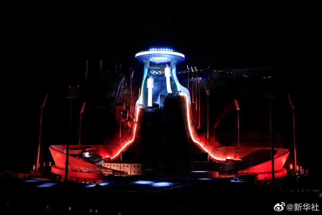 专门给眼睛拍特写的摄影师休闲区蓝鸢梦想 - Www.slyday.coM 专门给眼睛拍特写的摄影师休闲区蓝鸢梦想 - Www.slyday.coM