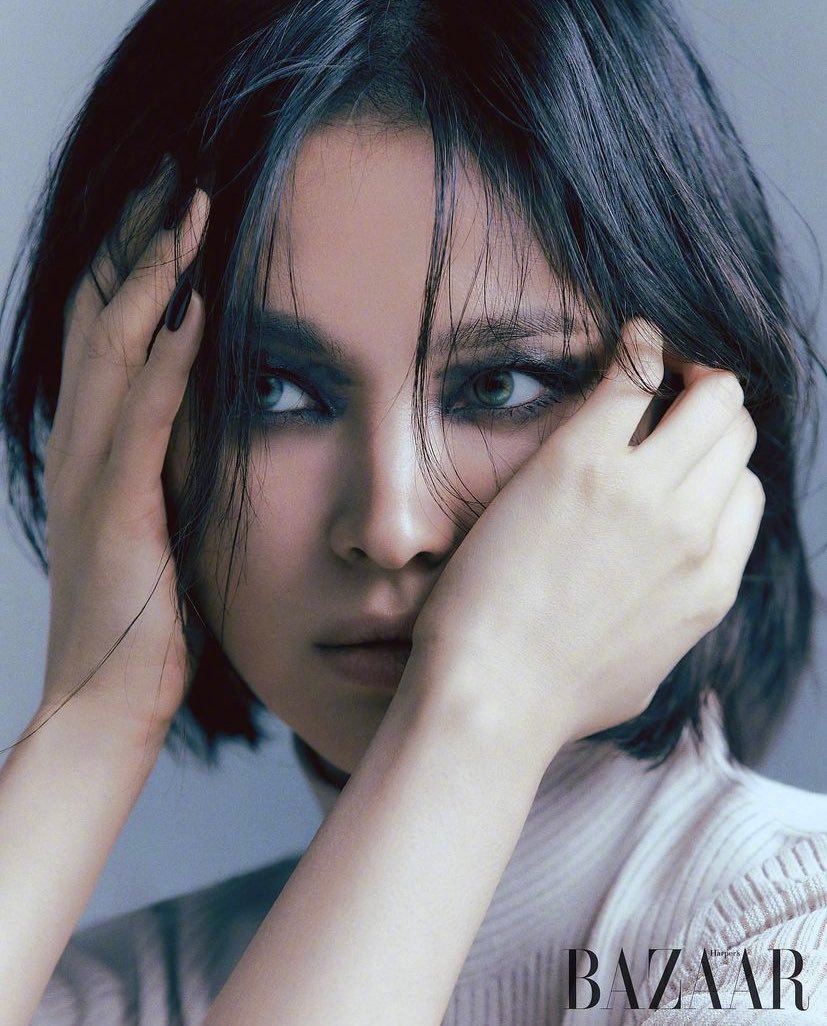 宋慧乔，《HarpersBazaar》<a href=