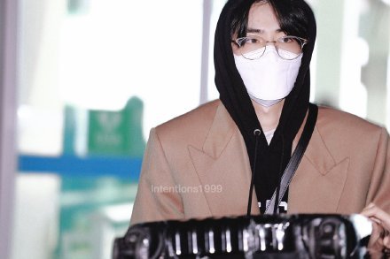 威神V成员肖俊今日从<a href=