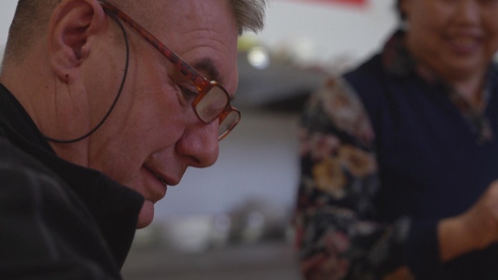 “没有第二个地方有这个机会做我的事业”——来新疆创业,这位比利时人说“来对了”休闲区蓝鸢梦想 - Www.slyday.coM “没有第二个地方有这个机会做我的事业”——来新疆创业,这位比利时人说“来对了”休闲区蓝鸢梦想 - Www.slyday.coM