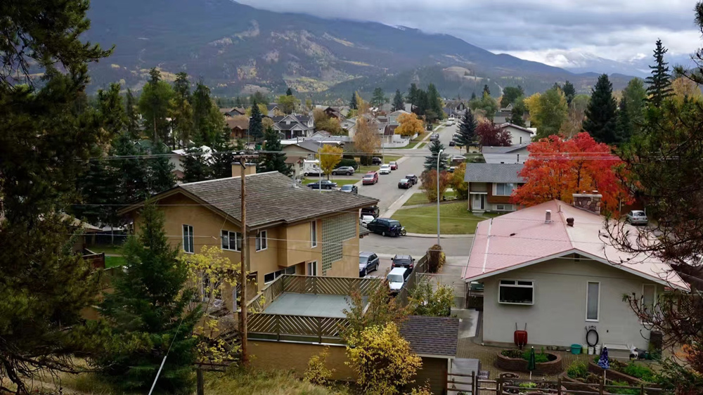 震撼心灵的山谷之美——贾斯帕国家公园休闲区蓝鸢梦想 - Www.slyday.coM 震撼心灵的山谷之美——贾斯帕国家公园休闲区蓝鸢梦想 - Www.slyday.coM