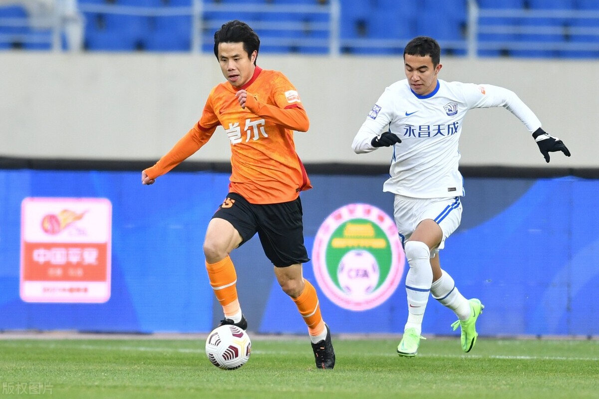 中超转会：曝武汉队将与蒿俊闵等6人解约，<a href=