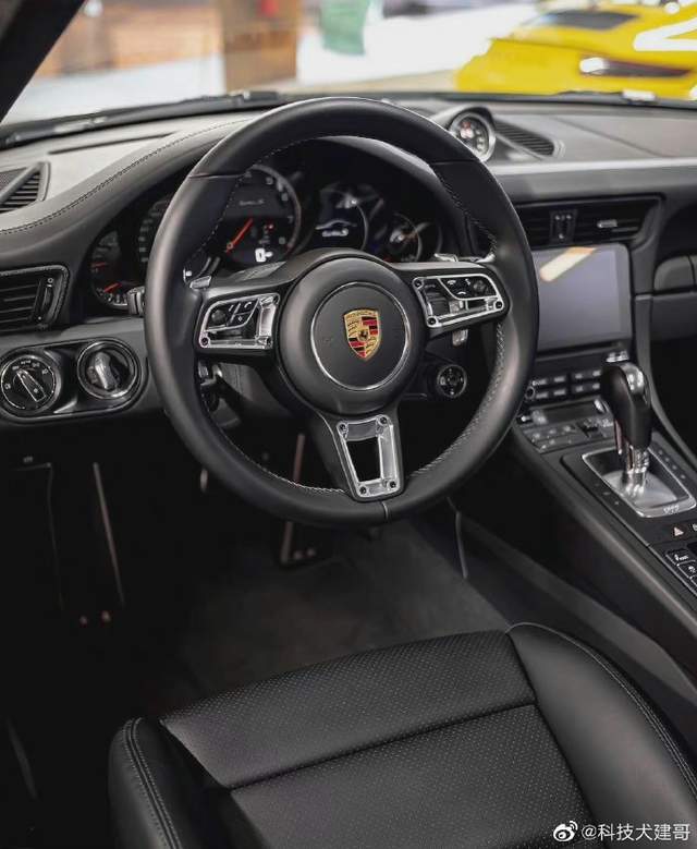 FF91首辆量产车发布,海底捞被曝给顾客打标签,国人最爱保时捷休闲区蓝鸢梦想 - Www.slyday.coM FF91首辆量产车发布,海底捞被曝给顾客打标签,国人最爱保时捷休闲区蓝鸢梦想 - Www.slyday.coM