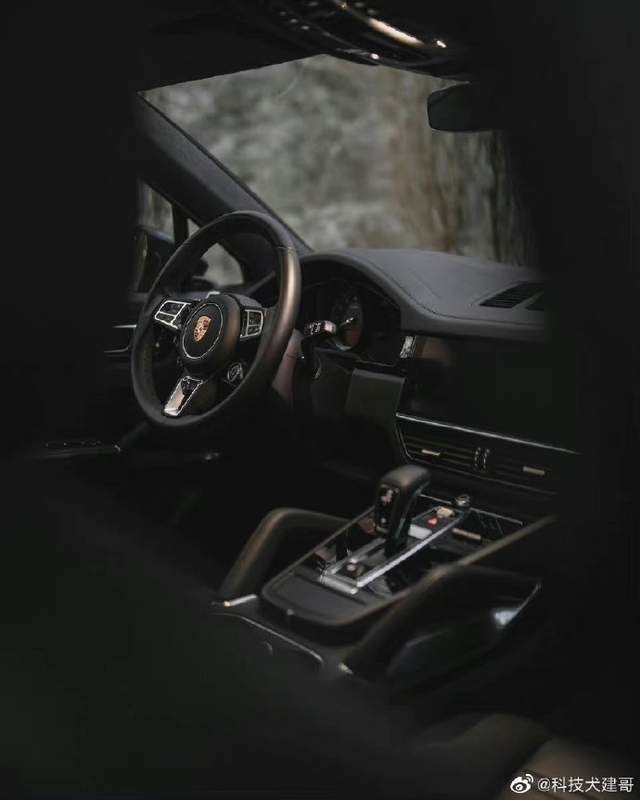 FF91首辆量产车发布,海底捞被曝给顾客打标签,国人最爱保时捷休闲区蓝鸢梦想 - Www.slyday.coM FF91首辆量产车发布,海底捞被曝给顾客打标签,国人最爱保时捷休闲区蓝鸢梦想 - Www.slyday.coM