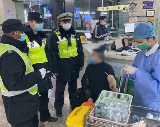 男子酒驾不认可测试结果 送医抽血后“酒驾”变“醉驾”休闲区蓝鸢梦想 - Www.slyday.coM 男子酒驾不认可测试结果 送医抽血后“酒驾”变“醉驾”休闲区蓝鸢梦想 - Www.slyday.coM