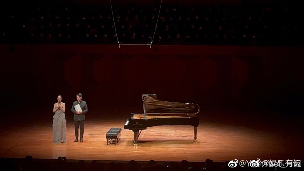 邱淑贞大女儿沈月@YuetYuet_月月 近日在<a href=