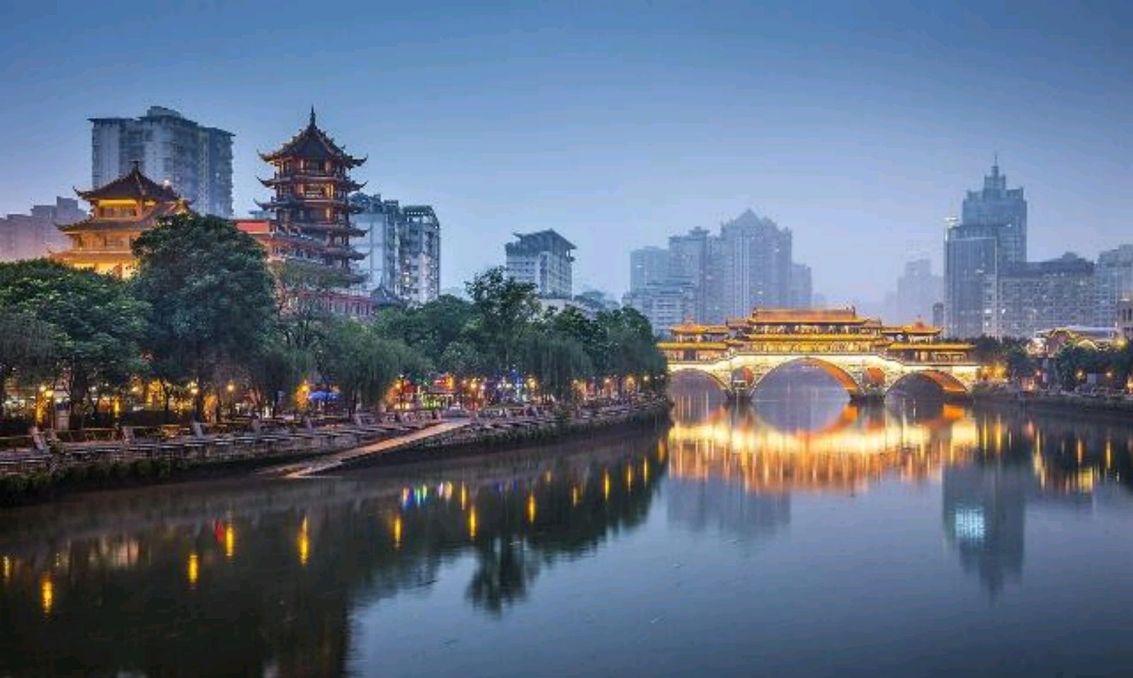 武汉成都GDP_GDP总量相近,湖北武汉央企多,浙江杭州超级富豪多,四川成都呢