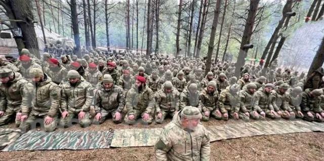 普京小迷弟出手!车臣兵集结完毕,拿下乌克兰首都基辅势在必得休闲区蓝鸢梦想 - Www.slyday.coM 普京小迷弟出手!车臣兵集结完毕,拿下乌克兰首都基辅势在必得休闲区蓝鸢梦想 - Www.slyday.coM