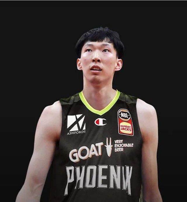 曾拒绝NBA邀请，盖帽王周琦澳洲比赛时运不济！职业生涯很迷茫