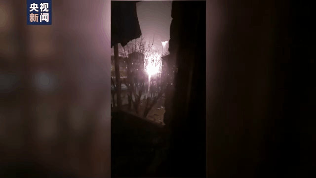 基辅街头激烈交火!中国在乌留学生遭恐吓跟踪,大使馆提醒:不要随意亮身份!休闲区蓝鸢梦想 - Www.slyday.coM 基辅街头激烈交火!中国在乌留学生遭恐吓跟踪,大使馆提醒:不要随意亮身份!休闲区蓝鸢梦想 - Www.slyday.coM