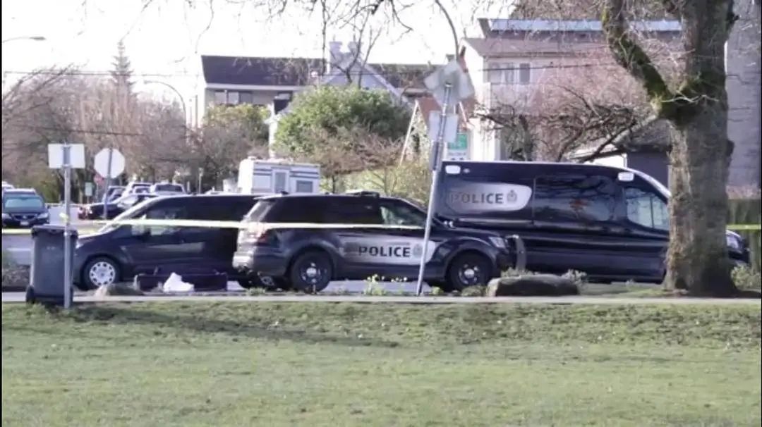 前大连女足球员孙颖颖在加拿大遭枪击身亡休闲区蓝鸢梦想 - Www.slyday.coM 前大连女足球员孙颖颖在加拿大遭枪击身亡休闲区蓝鸢梦想 - Www.slyday.coM