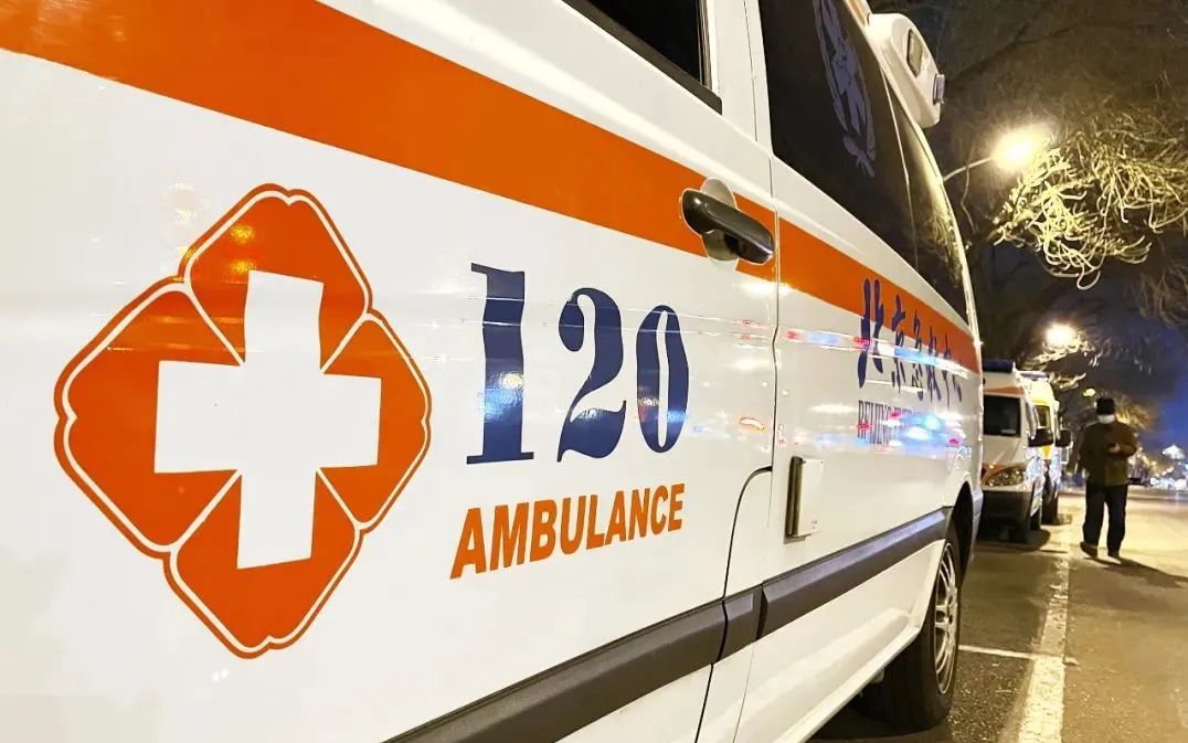 这届年轻人,离“猝死”究竟有多近?休闲区蓝鸢梦想 - Www.slyday.coM 这届年轻人,离“猝死”究竟有多近?休闲区蓝鸢梦想 - Www.slyday.coM