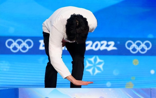 榜样！羽生结弦发文致敬冬奥会，获10万点赞，网友：<a href=