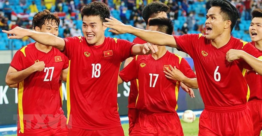 3-1战胜中国队后！越南足球再创历史，主席、总理连发贺电！