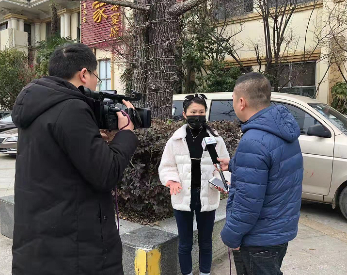 这是多大的仇?女子刷朋友圈发现自己被恶毒咒骂,只因为……休闲区蓝鸢梦想 - Www.slyday.coM 这是多大的仇?女子刷朋友圈发现自己被恶毒咒骂,只因为……休闲区蓝鸢梦想 - Www.slyday.coM