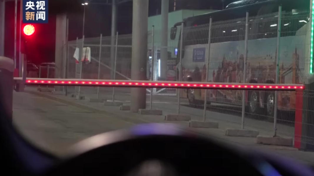 俄方称谈判代表团已抵达白俄罗斯,乌总统回应!约15万乌克兰人前往邻国避难休闲区蓝鸢梦想 - Www.slyday.coM 俄方称谈判代表团已抵达白俄罗斯,乌总统回应!约15万乌克兰人前往邻国避难休闲区蓝鸢梦想 - Www.slyday.coM