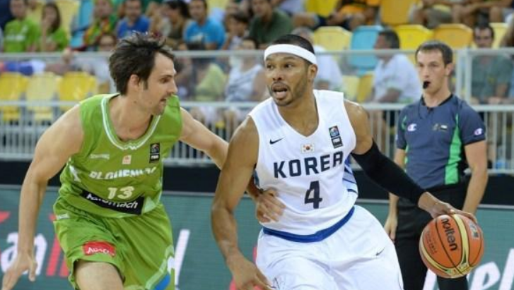 中国男篮迎劲敌！混血天才将代表<a href=