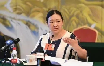 2022两会“她关注”休闲区蓝鸢梦想 - Www.slyday.coM 2022两会“她关注”休闲区蓝鸢梦想 - Www.slyday.coM
