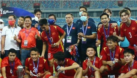 相形见绌！越南U23再东南亚夺锦标、国足却从U23亚洲杯退赛