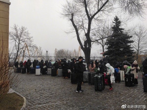 乌克兰华人撤离记:开车不到一小时就看到三个炸弹爆炸休闲区蓝鸢梦想 - Www.slyday.coM 乌克兰华人撤离记:开车不到一小时就看到三个炸弹爆炸休闲区蓝鸢梦想 - Www.slyday.coM