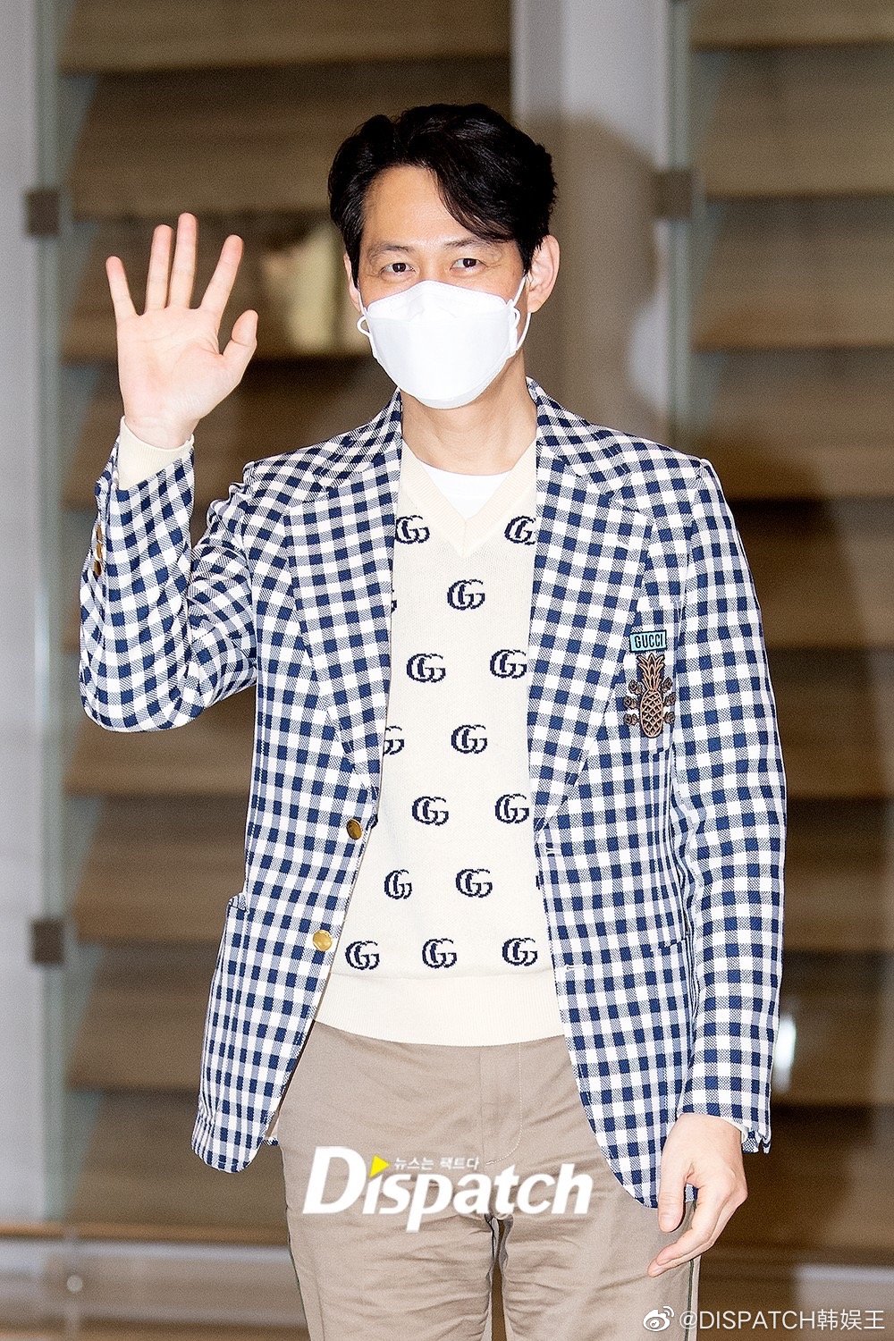 2日，演员 结束海外日程，经仁川机场返回<a href=