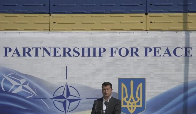 乌克兰为什么不愿与<a href=