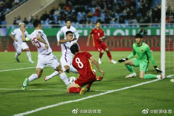在大年初一国足输给越南后，中国足球的虎年跌跌撞撞启航了……