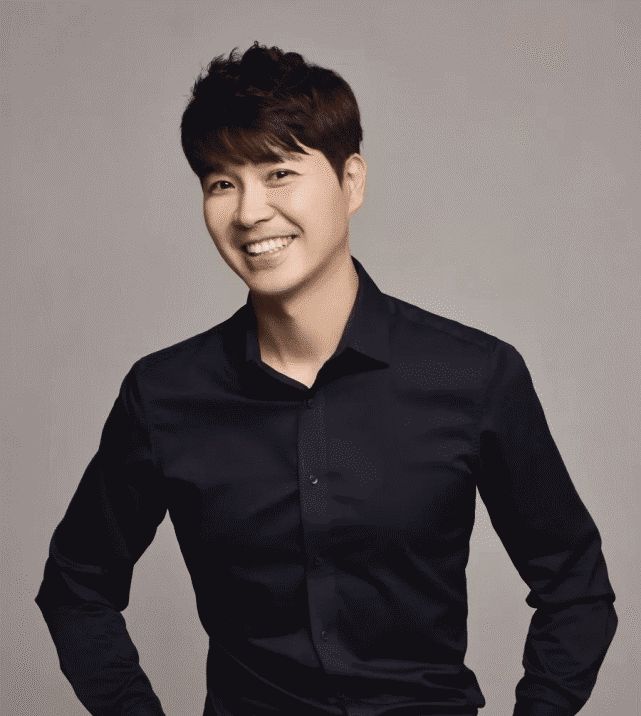 遭亲哥骗钱超100亿、并沟通无果后,<a href=