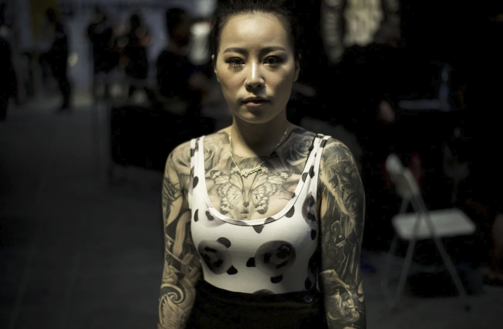 上海出台法令禁止未成年人整形和纹身休闲区蓝鸢梦想 - Www.slyday.coM 上海出台法令禁止未成年人整形和纹身休闲区蓝鸢梦想 - Www.slyday.coM