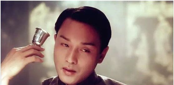 一九八九年张国荣先生谈到 霸王别姬 段小楼 有几个人选?成龙外还有那一位?