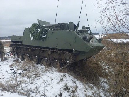 在苏梅地区被遗弃的俄军BTR-MDM贝壳空降装甲运输车 图自社交媒体