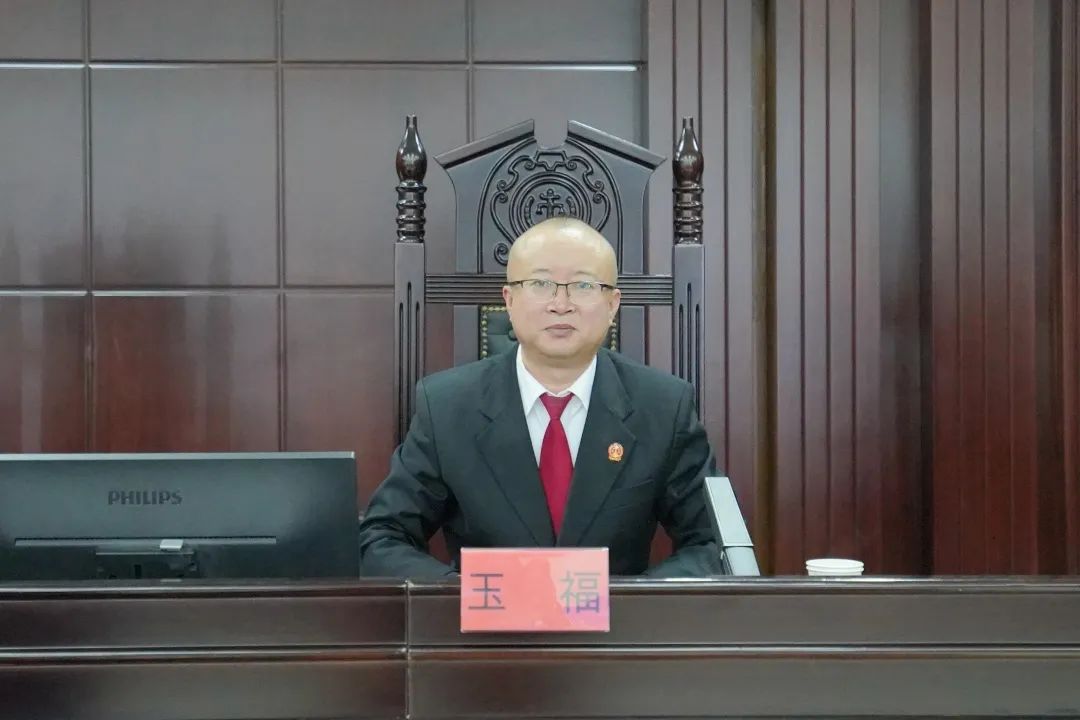 哈密市伊州区教育系统法治副校长聘任仪式在伊州区人民法院举行