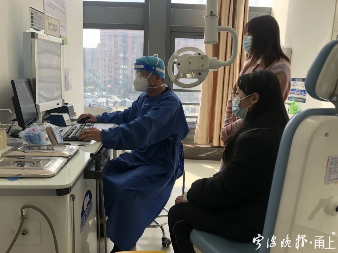 “感觉喉咙被堵住了!”宁波女子连续2周晚上睡觉胸闷、憋气!罪魁祸首竟是人人都离不开的……休闲区蓝鸢梦想 - Www.slyday.coM “感觉喉咙被堵住了!”宁波女子连续2周晚上睡觉胸闷、憋气!罪魁祸首竟是人人都离不开的……休闲区蓝鸢梦想 - Www.slyday.coM