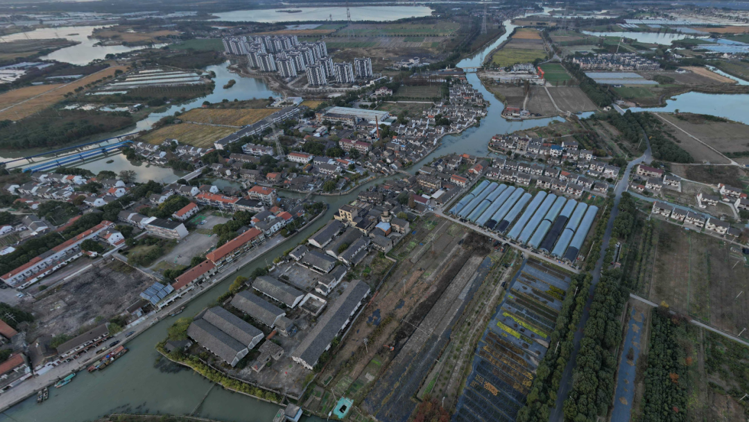 小镇青年也应该有春天休闲区蓝鸢梦想 - Www.slyday.coM 小镇青年也应该有春天休闲区蓝鸢梦想 - Www.slyday.coM