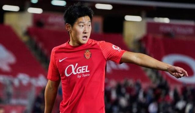 日韩足球开撕，提到国足，日媒评出<a href=