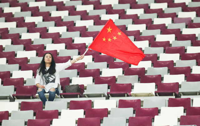 央5直播国足VS沙、曼，归化球员在做什么？女足奖金比<a href=