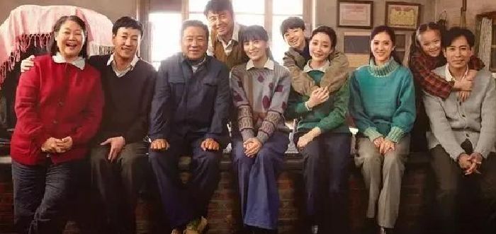 郝冬梅和郑娟都是百里挑一的好媳妇,而且孙子辈的也都很给周家长脸,周