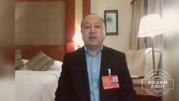 2022全国两会“北京夜LIVE”①丨总理的政府工作报告让齐嵩宇代表感触很深休闲区蓝鸢梦想 - Www.slyday.coM 2022全国两会“北京夜LIVE”①丨总理的政府工作报告让齐嵩宇代表感触很深休闲区蓝鸢梦想 - Www.slyday.coM