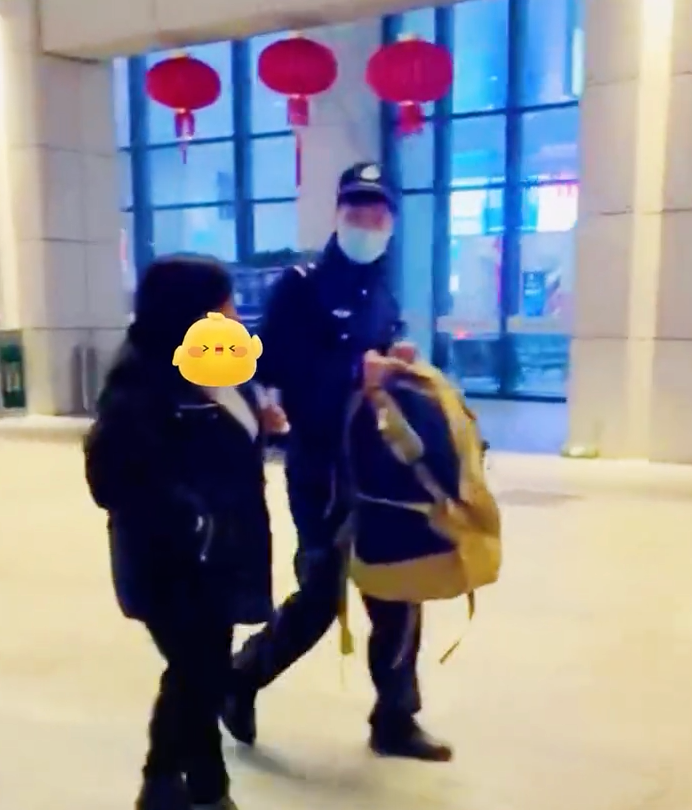 女子坐车去湖南,到了发现是浙江的湖南!网友:贵州还有个地方叫长沙……(视频)休闲区蓝鸢梦想 - Www.slyday.coM 女子坐车去湖南,到了发现是浙江的湖南!网友:贵州还有个地方叫长沙……(视频)休闲区蓝鸢梦想 - Www.slyday.coM