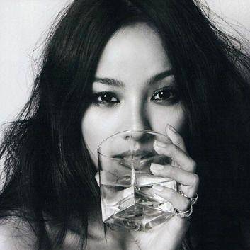 天使面孔魔鬼身材，<a href=