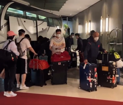 国乒主力抵达<a href=