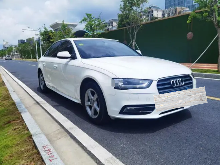 小伙4万买二手奥迪,被朋友吐槽人傻钱多,拆开发动机笑了休闲区蓝鸢梦想 - Www.slyday.coM 小伙4万买二手奥迪,被朋友吐槽人傻钱多,拆开发动机笑了休闲区蓝鸢梦想 - Www.slyday.coM